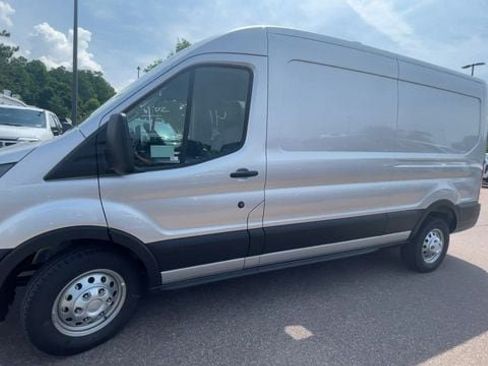 New 2026 Ford Transit 250 148 Medium Roof Extended AWD image 4