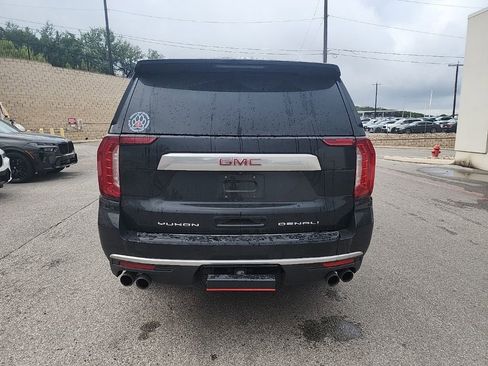 Used 2024 GMC Yukon Denali AWD/4WD image 6