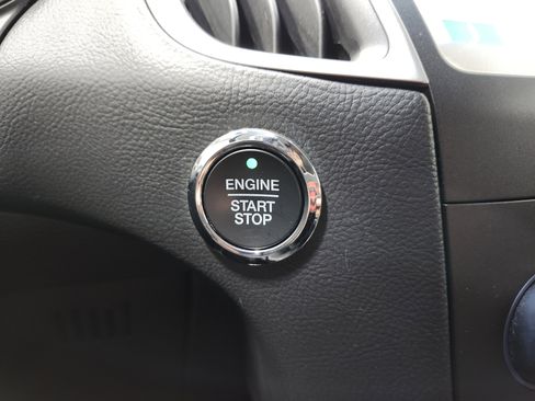 Used 2017 Ford Edge SEL w/ Equipment Group 201A image 8