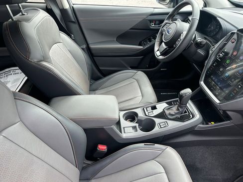 Used 2024 Subaru Crosstrek 2.5i Limited w/ Crosstrek Mirror Package image 15