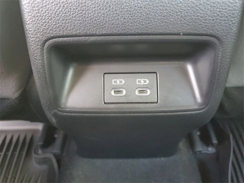 Used 2024 Toyota Corolla LE image 16