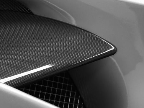 Certified 2018 Ferrari 488 GTB RWD image 33