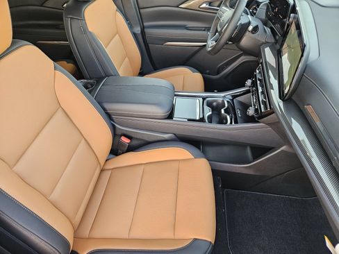 New 2027 Chevrolet Traverse Z71 w/ Driver Confidence Package AWD/4WD image 16
