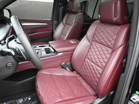 Used 2025 Cadillac Escalade ESV Sport w/ Touring Package AWD/4WD image 11