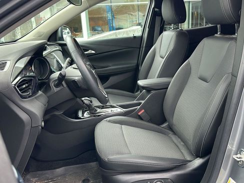 Used 2023 Buick Encore GX Select w/ Sport Touring Package AWD/4WD image 9