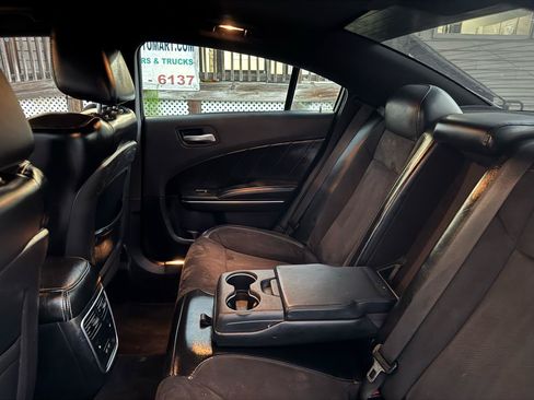 Used 2016 Dodge Charger R/T RWD image 14