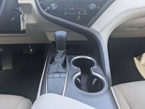 Used 2023 Toyota Camry LE image 18