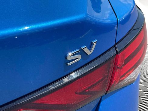 Used 2022 Nissan Sentra SV w/ All-Weather Package FWD image 9