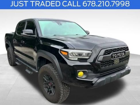 Used 2020 Toyota Tacoma TRD Off-Road w/ TRD Premium Off Road Package AWD/4WD image 1