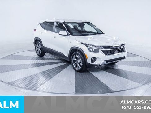 Used 2026 Kia Seltos LX FWD image 14