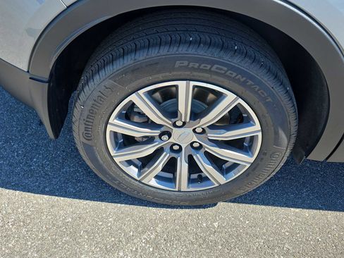 Used 2023 Cadillac XT4 Sport image 7