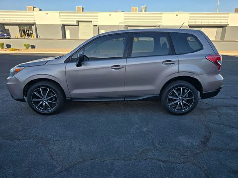 Used 2014 Subaru Forester 2.5i AWD/4WD image 7