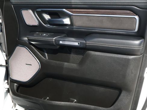 Used 2025 RAM 1500 Laramie w/ Night Edition image 19