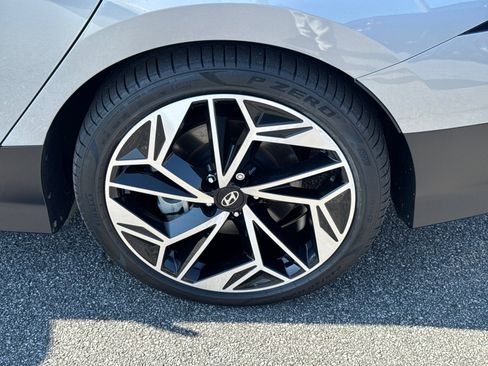 Certified 2023 Hyundai Ioniq 6 SEL w/ Cargo Package image 19