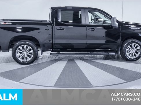 Used 2021 Chevrolet Silverado 1500 RST w/ Max Trailering Package image 11