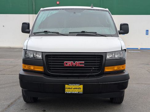 Used 2023 GMC Savana 2500 Extended RWD image 3