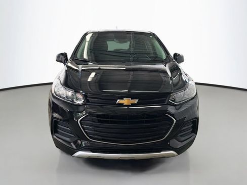 Used 2020 Chevrolet Trax LS w/ Tint and Cruise Package FWD image 2