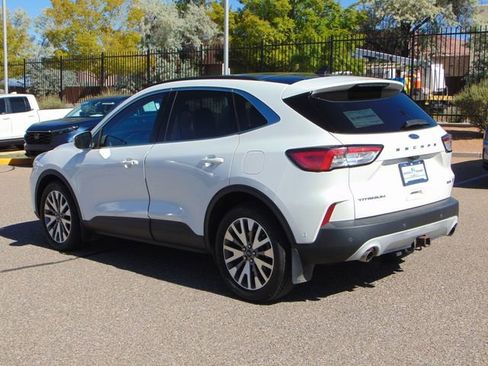 Used 2020 Ford Escape Titanium w/ Titanium Premium Package 2.0 AWD/4WD image 6