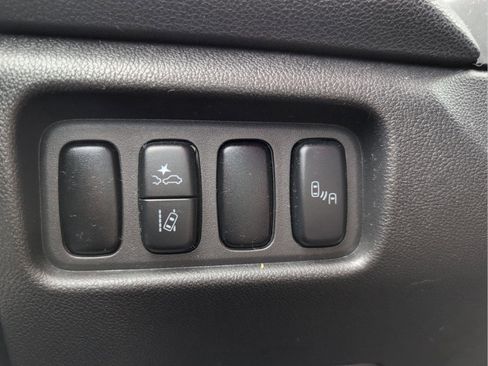 Used 2021 Mitsubishi Outlander Sport SE image 16