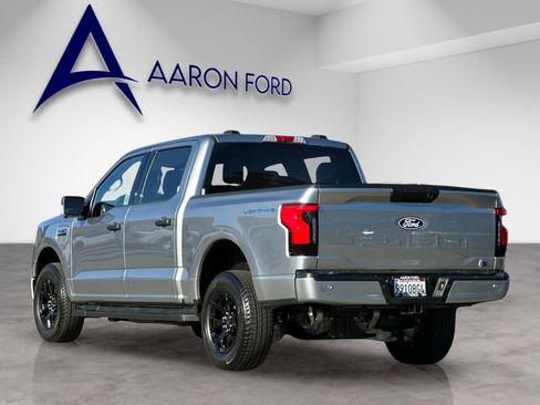 Used 2025 Ford F150 Lightning XLT AWD/4WD image 4