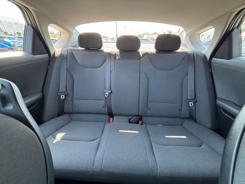 Used 2025 Kia K4 FWD image 37