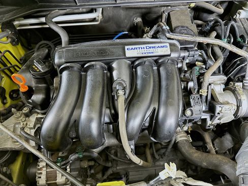 Used 2016 Honda Fit EX image 31