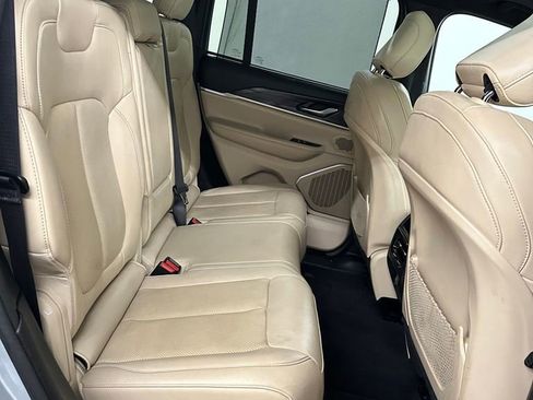 Used 2022 Jeep Grand Cherokee Limited 4xe w/ Luxury Tech Group II AWD/4WD image 33