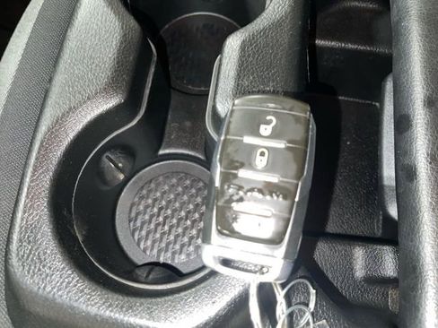 Used 2022 RAM 1500 Big Horn AWD/4WD image 20