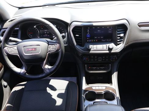 Certified 2023 GMC Acadia AT4 w/ LPO, Floor Liner Package AWD/4WD image 23