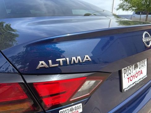 Used 2023 Nissan Altima 2.5 SR image 7