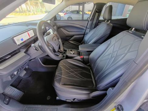 Used 2021 Ford Mustang Mach-E Select image 34