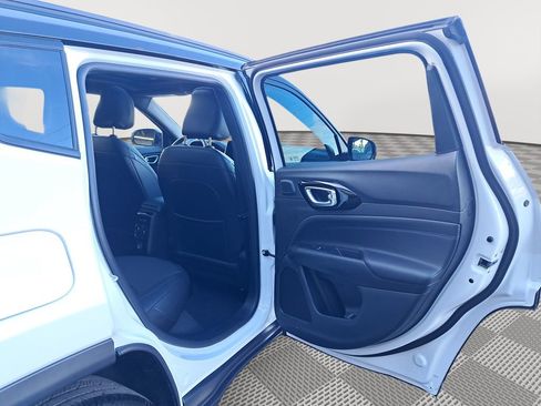 New 2026 Jeep Compass Limited w/ Sun, Sound & Navigation Group image 15