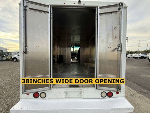 Used 2017 Ford E-350 and Econoline 350 Super Duty w/ A/C Prep Package image 17