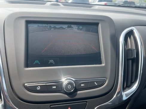 Used 2018 Chevrolet Equinox LT FWD image 8