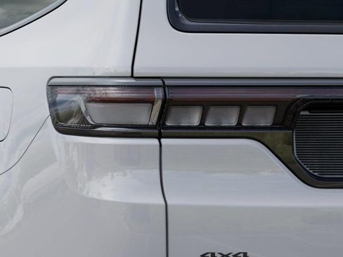 New 2026 Jeep Grand Wagoneer Limited AWD/4WD image 9