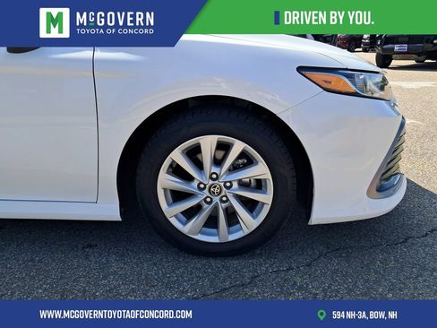 Used 2023 Toyota Camry LE AWD/4WD image 10