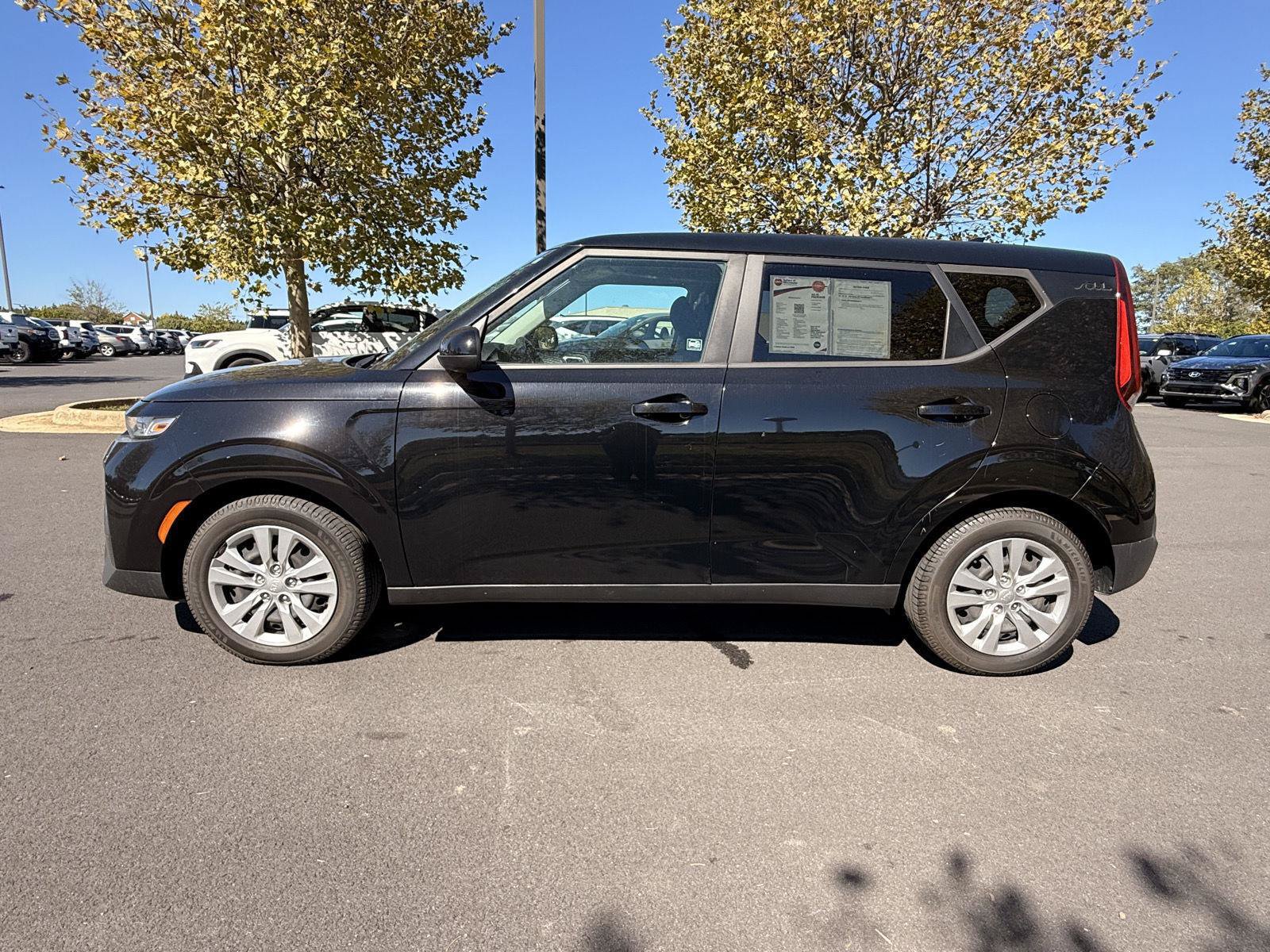 Used 2021 Kia Soul LX FWD image 8