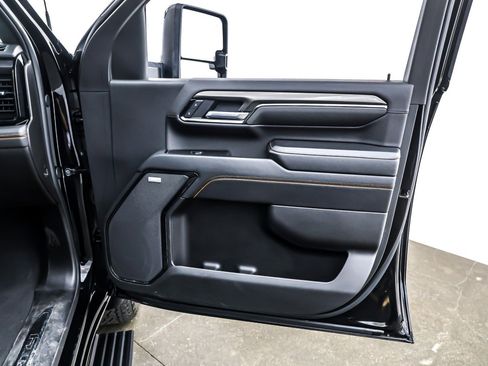 Used 2024 GMC Sierra 2500 AT4 w/ AT4 Premium Plus Package image 24