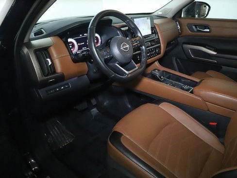 Certified 2023 Nissan Pathfinder Platinum AWD/4WD image 20