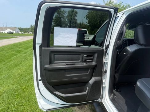Used 2025 RAM 2500 Tradesman w/ Safety Group AWD/4WD image 33