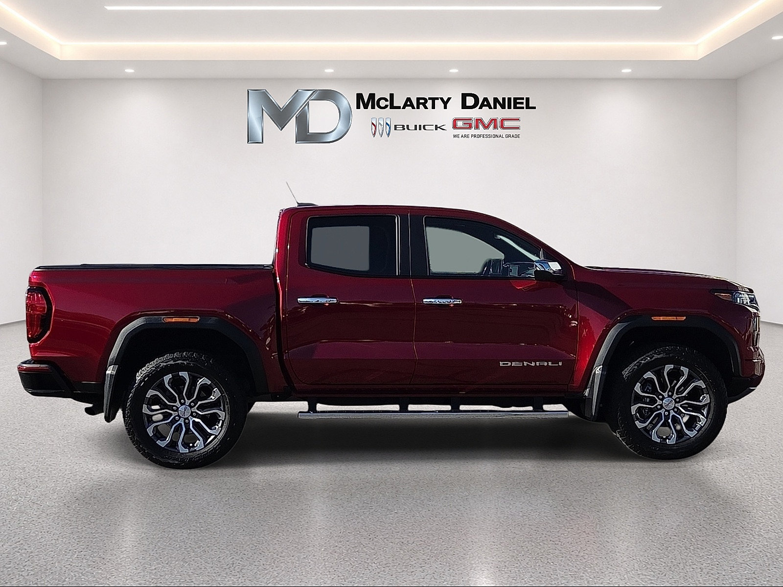 Used 2026 GMC Canyon Denali AWD/4WD image 15