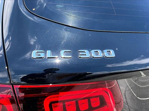 Used 2021 Mercedes-Benz GLC 300 image 10