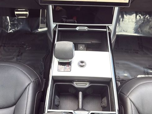 Used 2024 Land Rover Range Rover SE AWD/4WD image 45