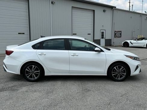 Certified 2023 Kia Forte LXS w/ LXS Technology Package FWD image 9