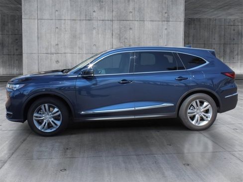 Used 2025 Acura MDX FWD image 2