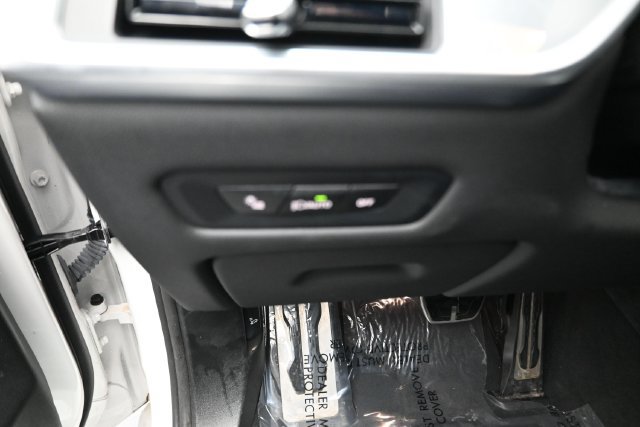 Used 2025 BMW X5 M60i AWD/4WD image 17
