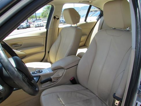 Used 2013 BMW 328i Sedan RWD image 10
