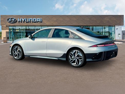New 2024 Hyundai Ioniq 6 SEL image 4