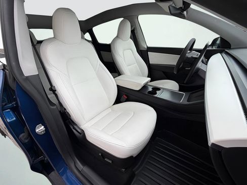 Used 2021 Tesla Model Y Performance image 33
