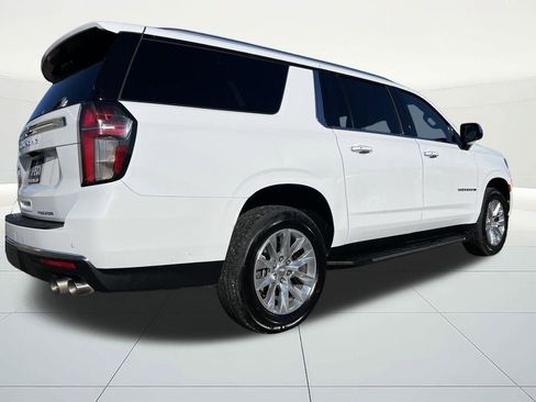 Used 2023 Chevrolet Suburban Premier image 30